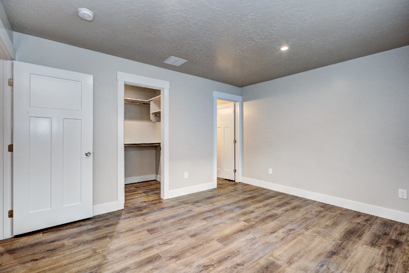 605 E Elgin St #100 - Photo 6 of 8