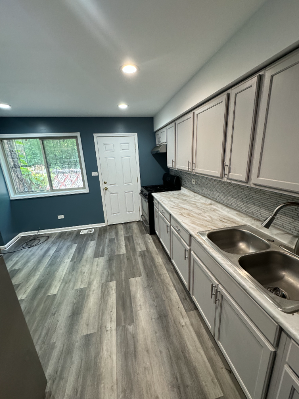 8212 S Dobson Ave #C - Photo 2 of 6