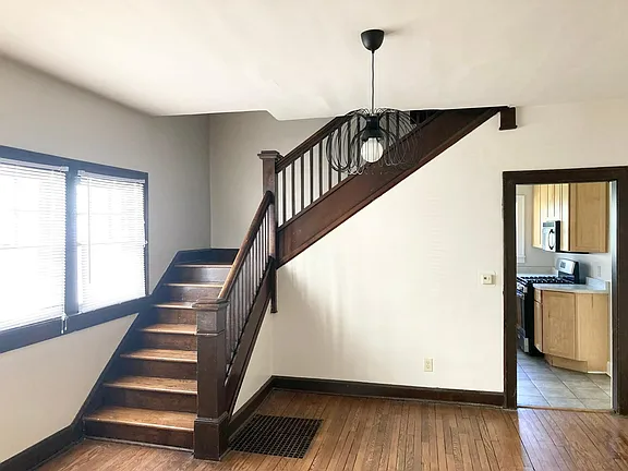 1129 N Keystone Ave #1129 - Photo 5 of 18