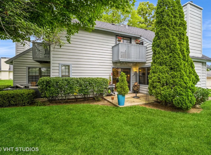 660 Beth Ct - Photo 2 of 17
