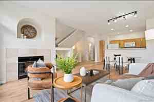 featured image of 2715 W Greens Dr