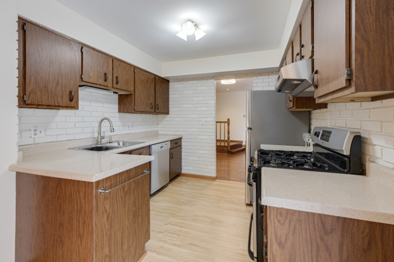 811 Cross Creek Ct #A - Photo 5 of 11