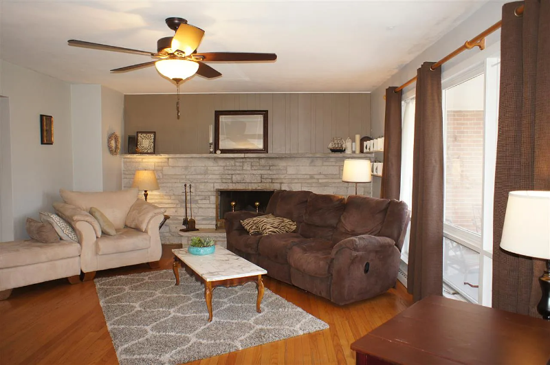 2515 Mandrake Dr - Photo 3 of 20