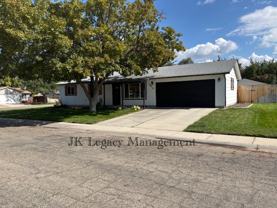 10513 W Poppy St - Photo 1 of 1