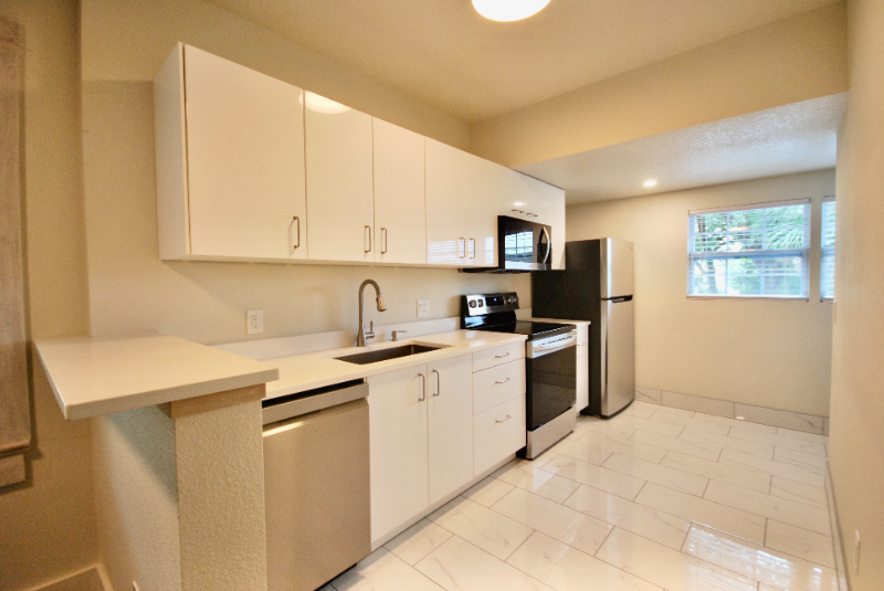 616 E Pine St #3 - Photo 2 of 8
