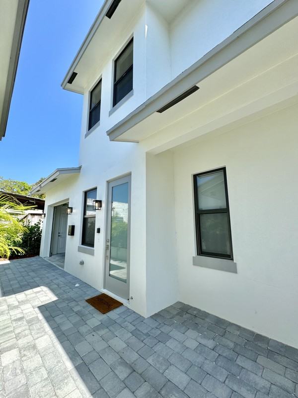 438 Monroe Dr - Photo 2 of 20