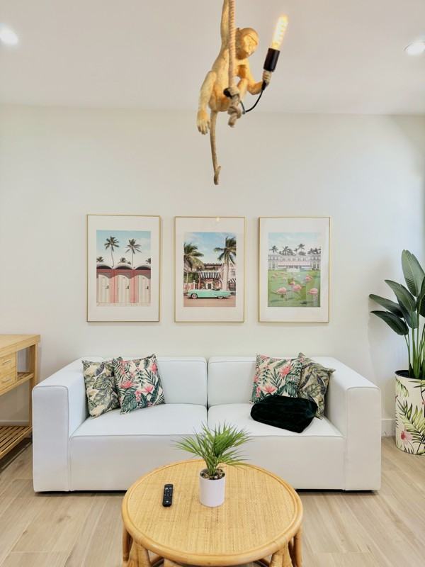 438 Monroe Dr - Photo 4 of 20