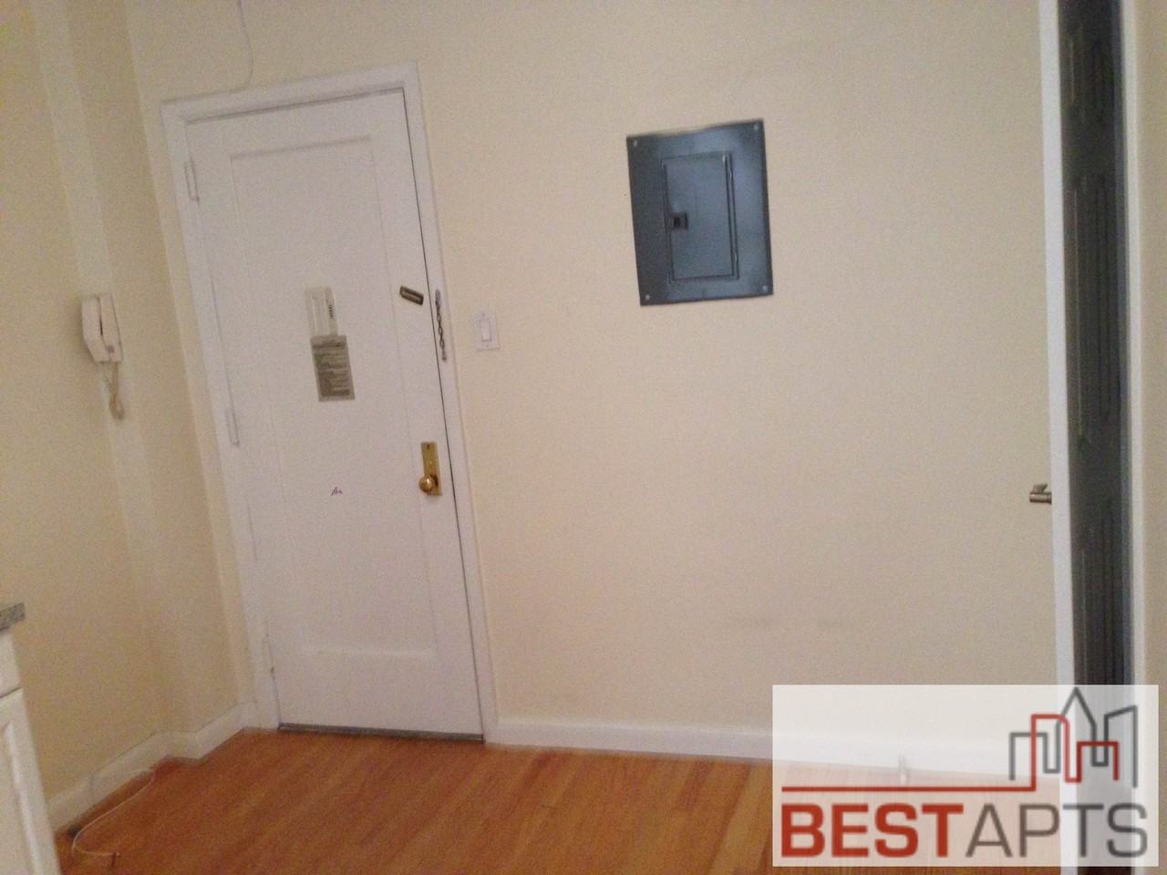 3rd Ave & E 46th St #17e