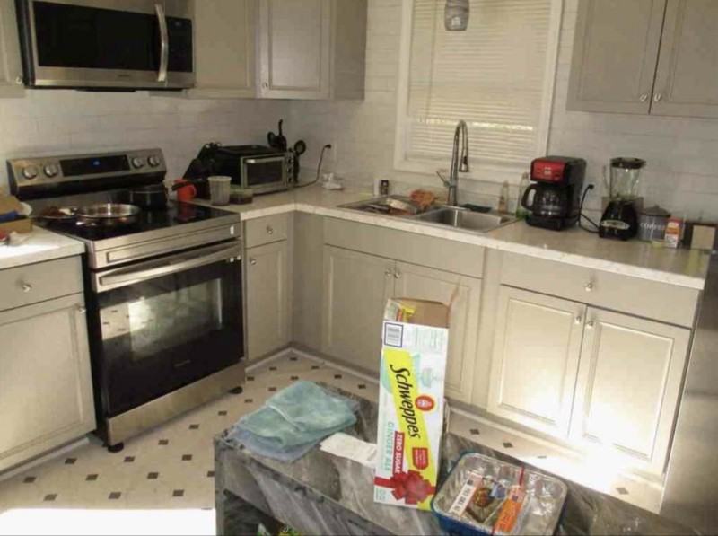 2141 Robin Hood Ct - Photo 7 of 14