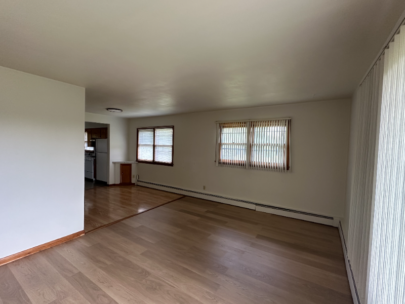 10414 Arizona St - Photo 3 of 9