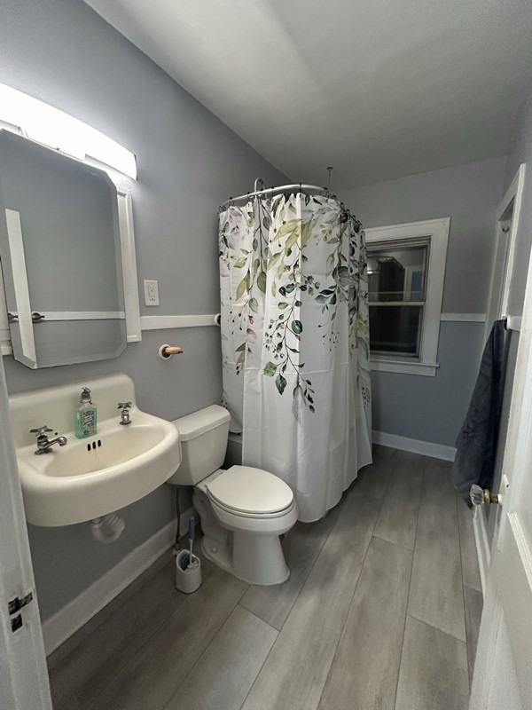 628 Waverly Ave - Photo 4 of 14