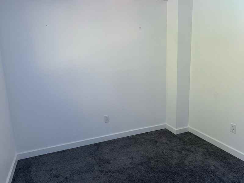 4213 S 185th St - Photo 2 of 8