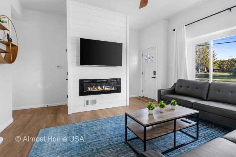 1335 Rhode Island St - Photo 3 of 16