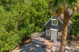 300 Bear Oaks Ln - Photo 1 of 1