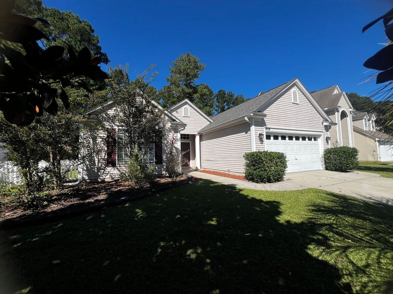 404 Blackberry Ln - Photo 2 of 29