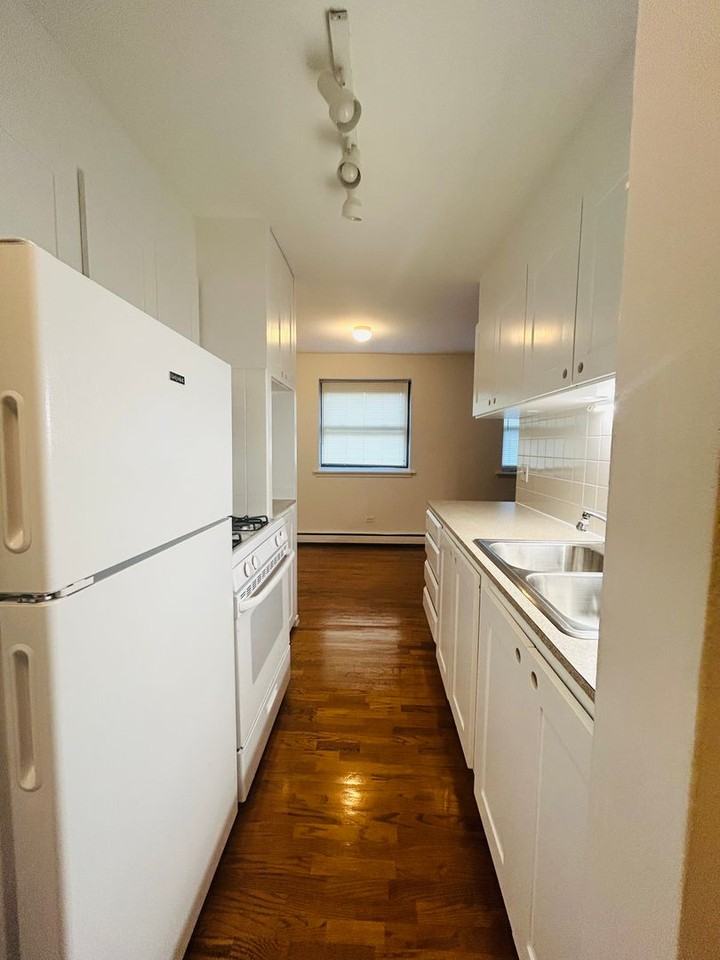 Hollywood Beach - Photo 6 of 13