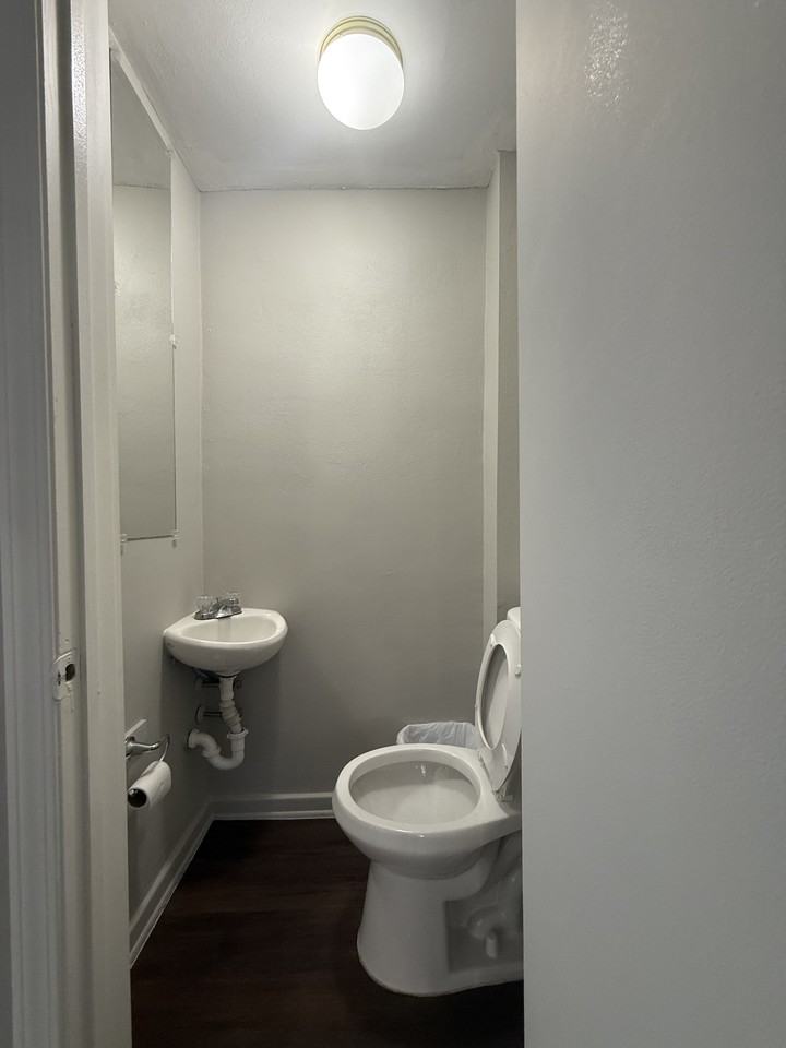 9 Chapel Dr #NA - Photo 3 of 21