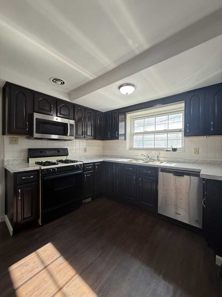 9 Chapel Dr #NA - Photo 7 of 21