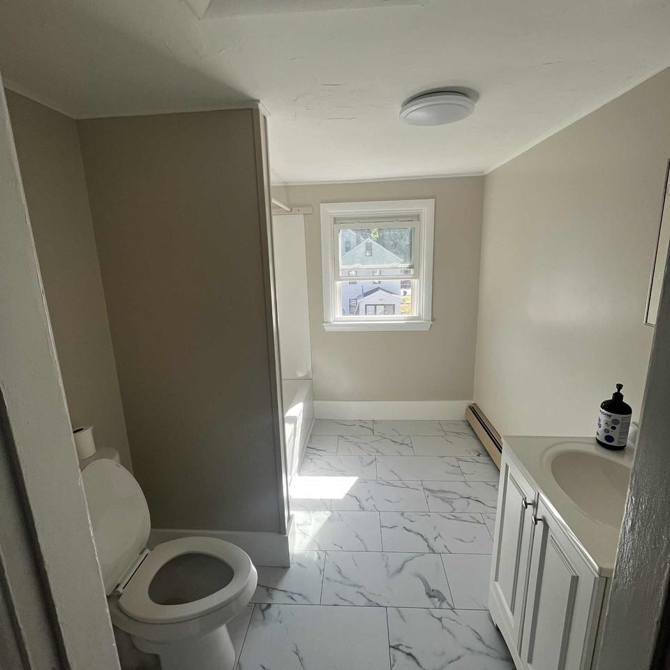 103 Woodland Ave #3 - Photo 2 of 9