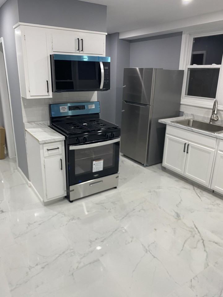 269 W End Ave #2ndFL - Photo 7 of 16