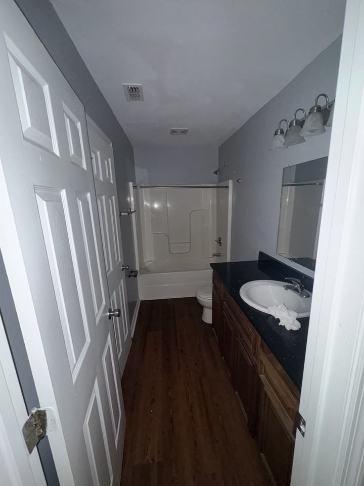 6016 W Desoto St #6016 - Photo 2 of 15
