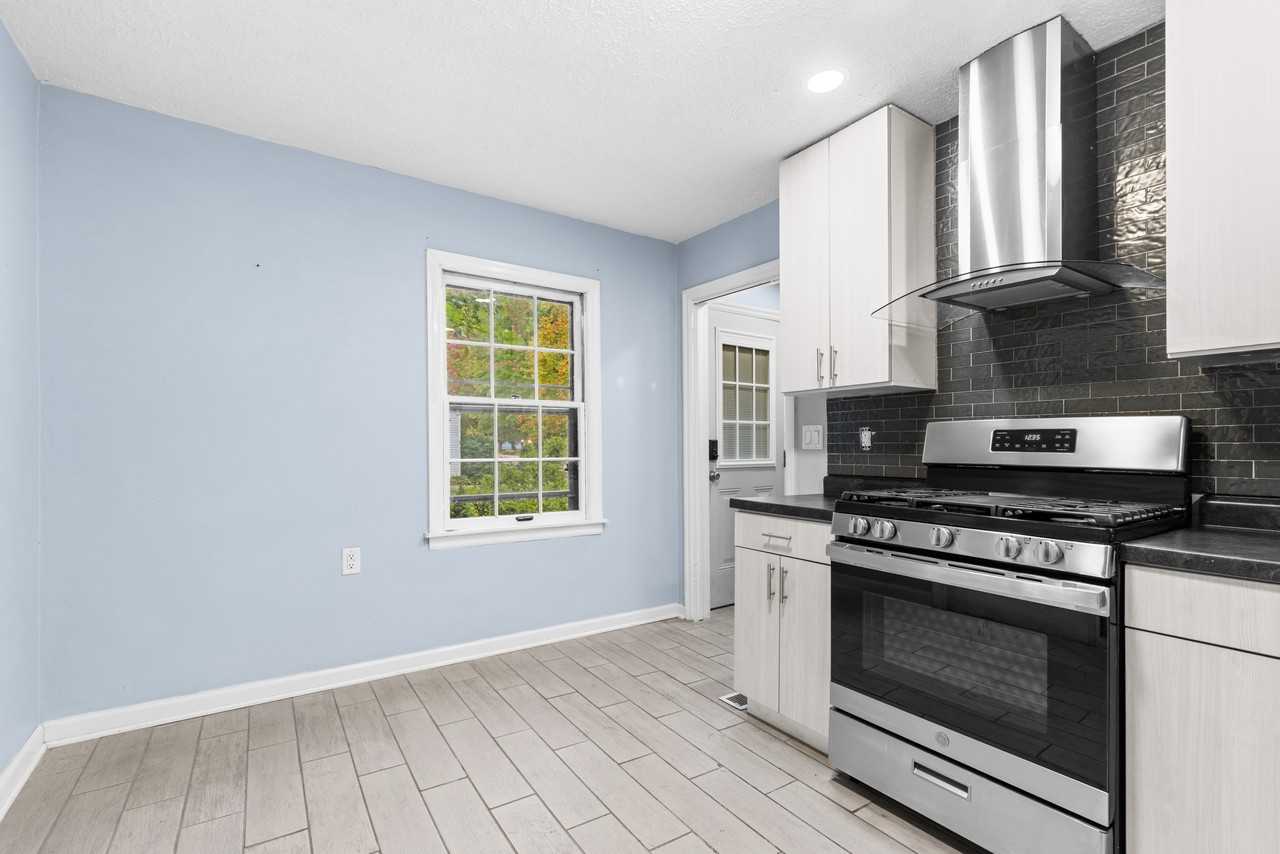 625 Welty Ave #NA - Photo 3 of 12