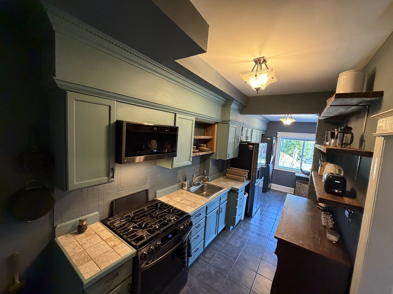 1214 Neal St Ne #NA - Photo 6 of 29