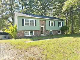 featured image of 2 Kelly Ct