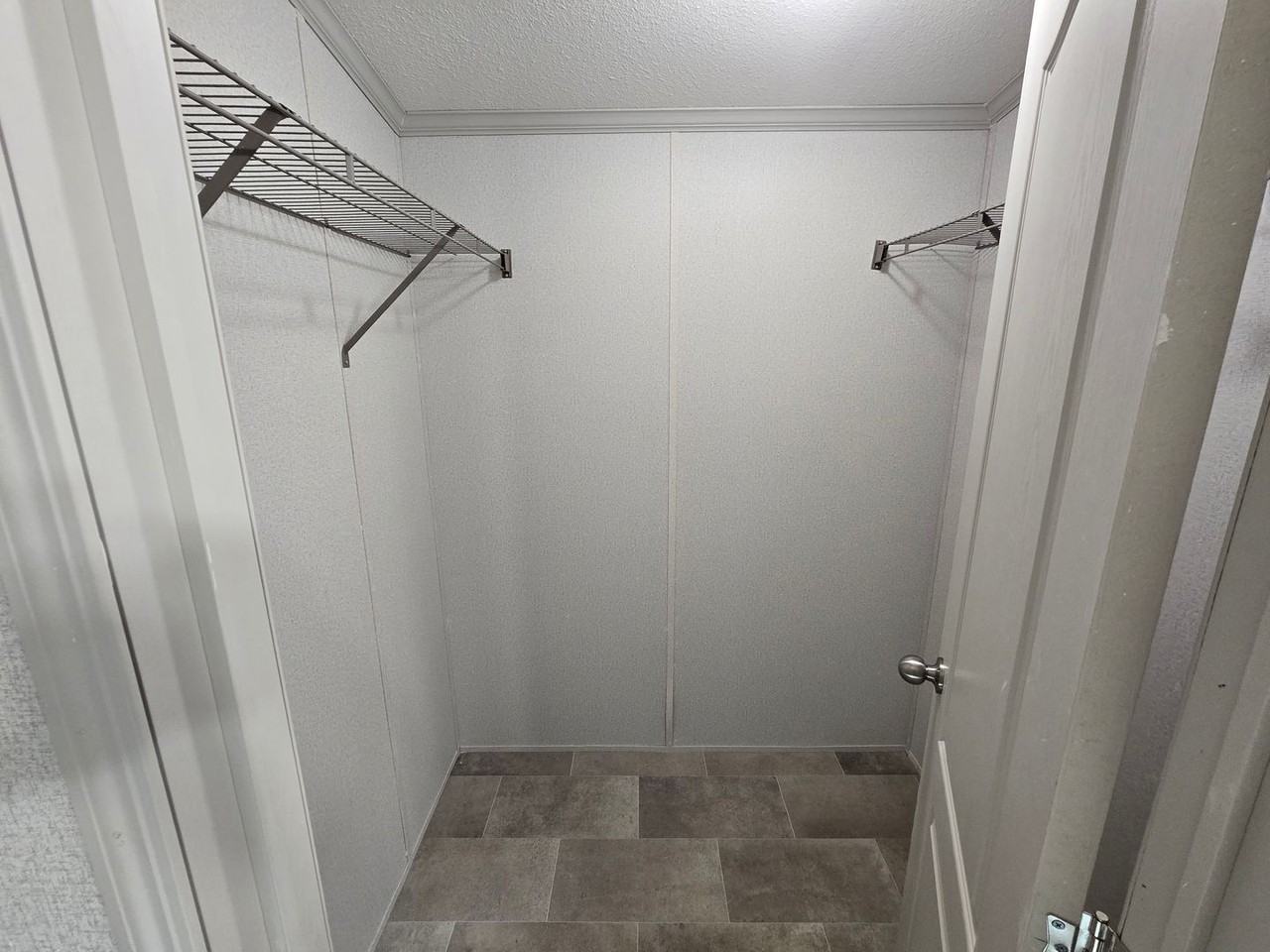 Blue Angel MHP - Photo 3 of 25