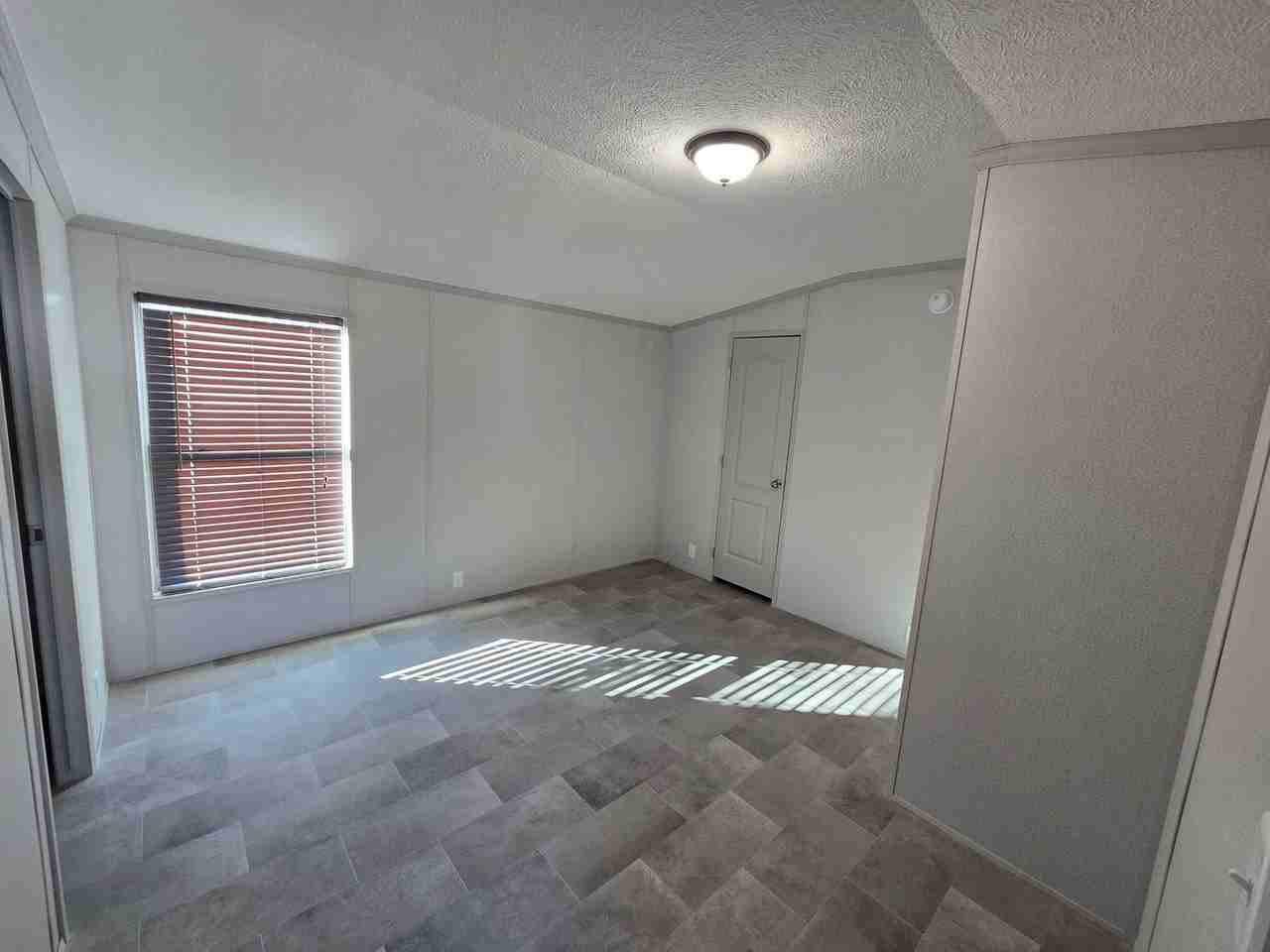 Blue Angel MHP - Photo 6 of 25