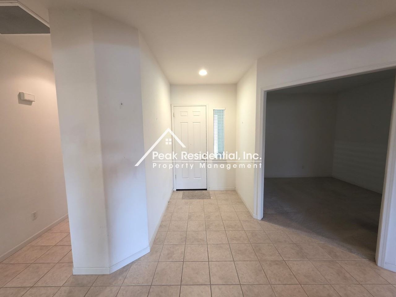 2812 Robinson Creek Ln - Photo 3 of 32