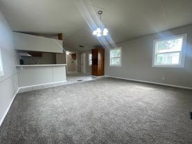 Affordable and spacious! South Wichita mobile home - Photo 1 of 1