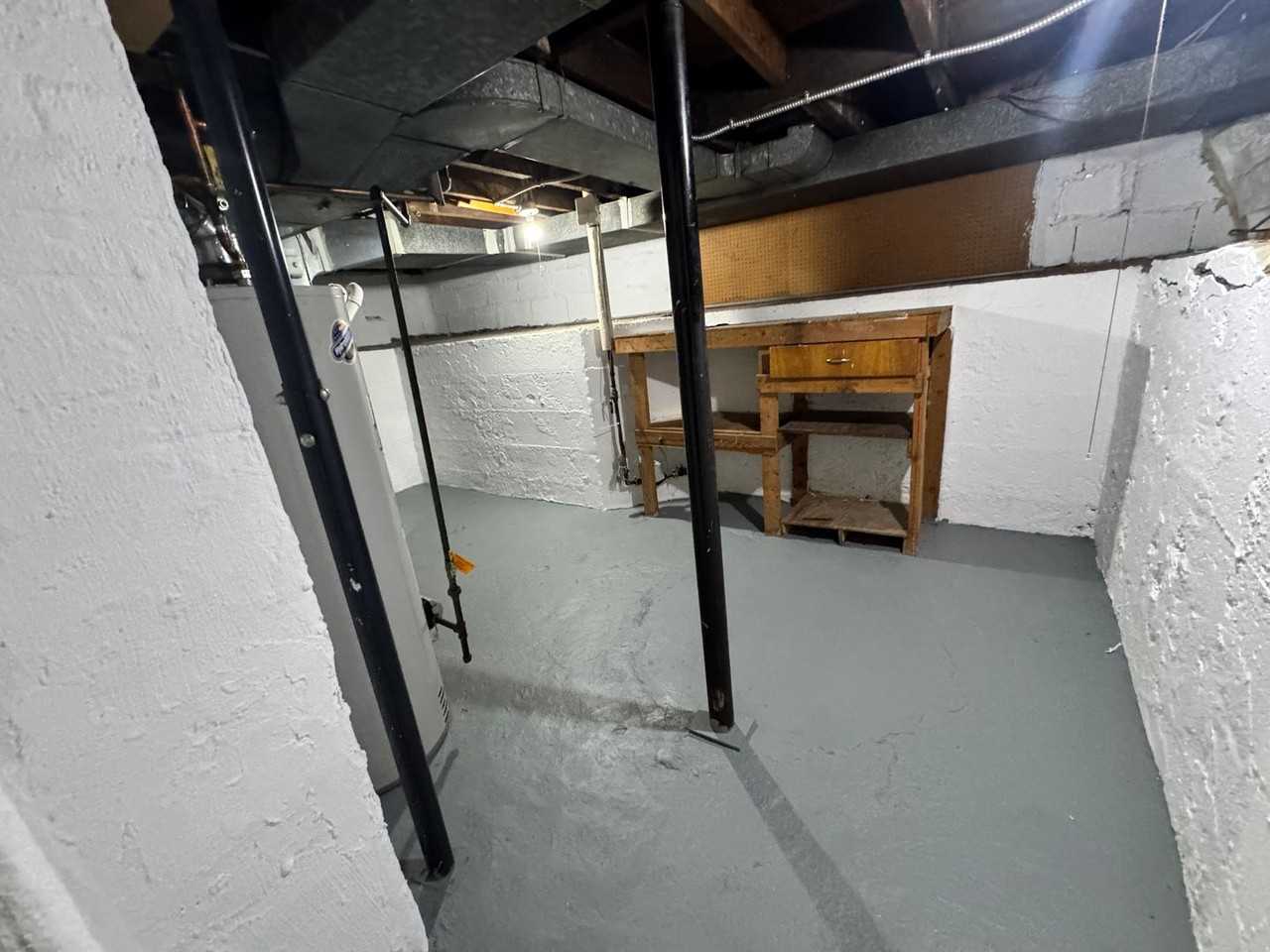 615 Nicholas St - Photo 7 of 12