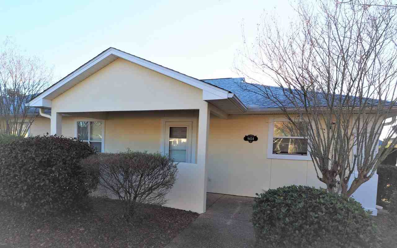 9434 Villas Drive - Photo 5 of 25