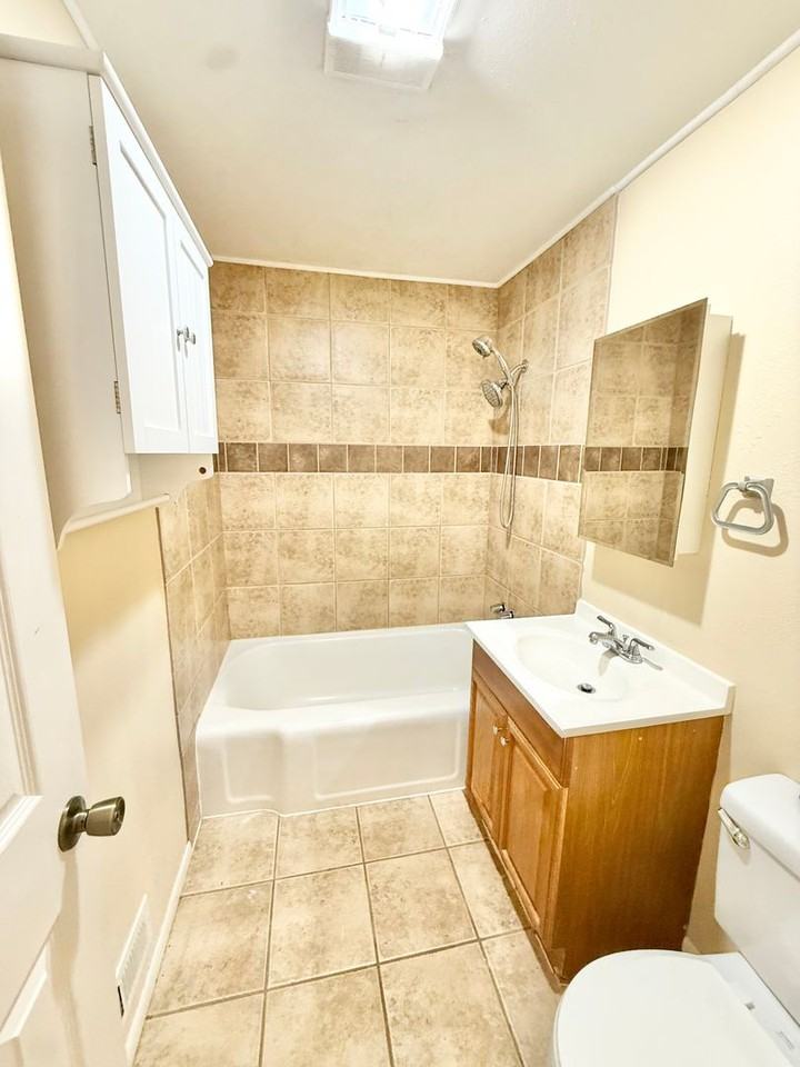 2315 North Union Boulevard - Photo 5 of 11