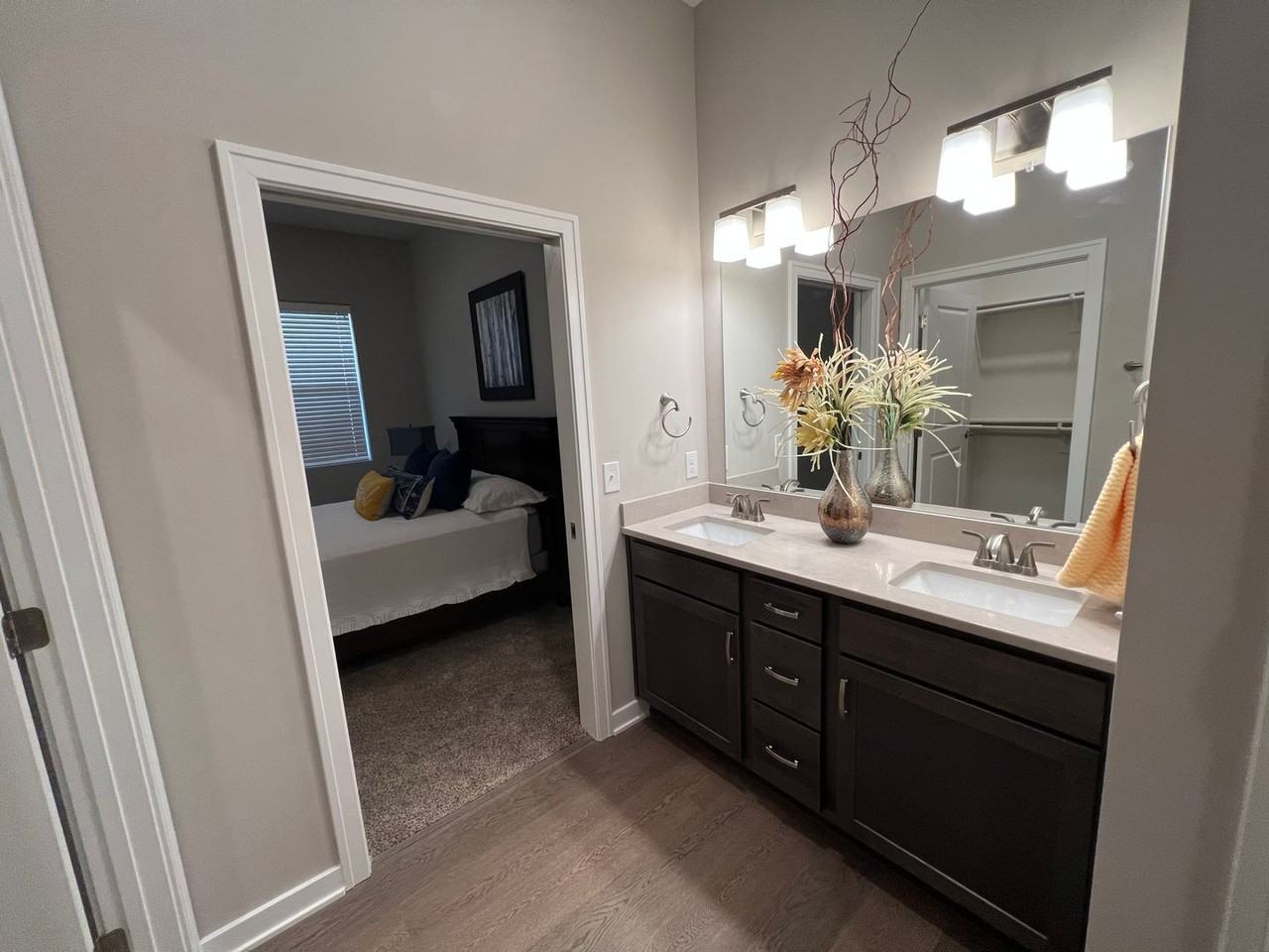 1803 Hillcrest Drive - Photo 7 of 9