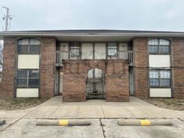 featured image of 305 N 3rd St #3