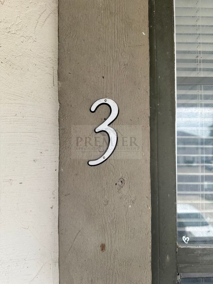 305 N 3rd St #3 - Photo 2 of 13