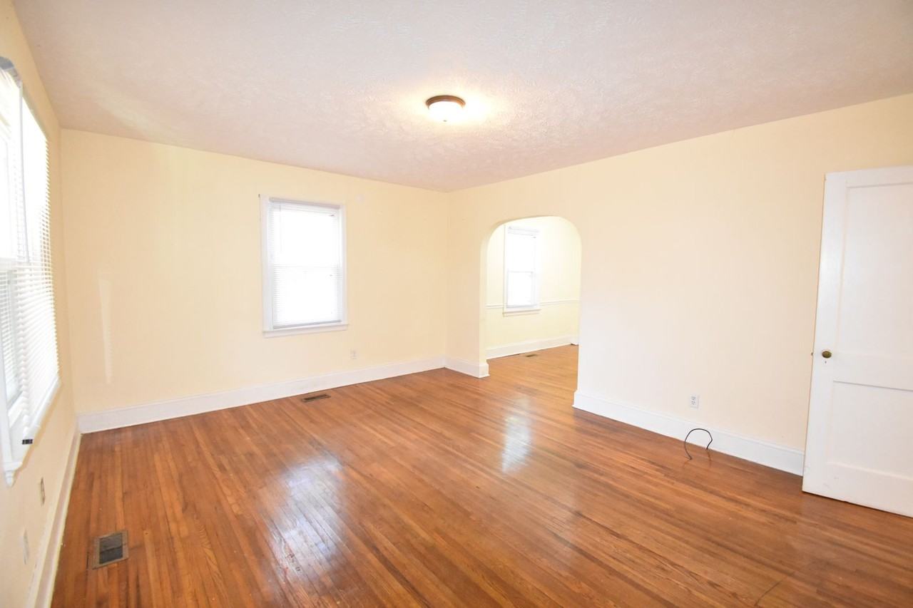 618 Pearl St - Photo 3 of 16