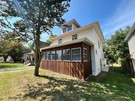 featured image of 3320 Broadway