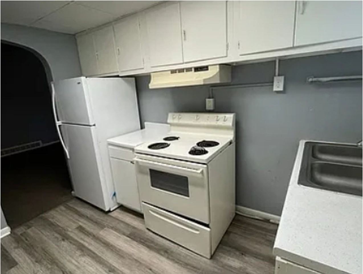 2447 E Walnut Street - Photo 4 of 13