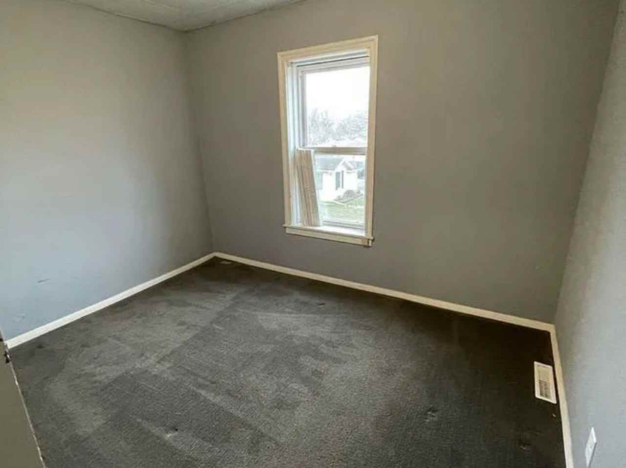 2447 E Walnut Street - Photo 6 of 13