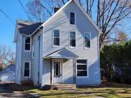 featured image of 2211 17th St