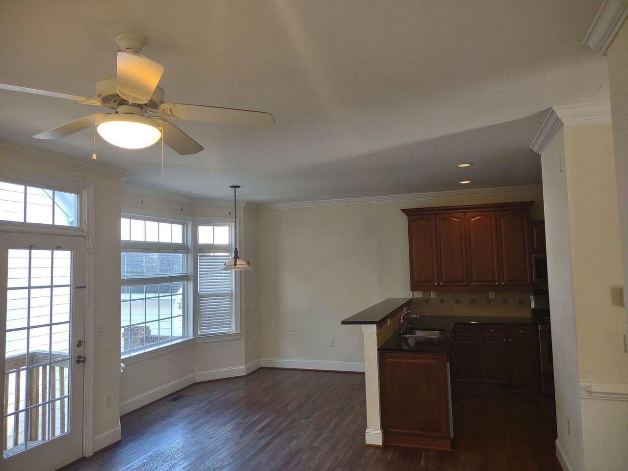 1131 Harp Street - Photo 5 of 48