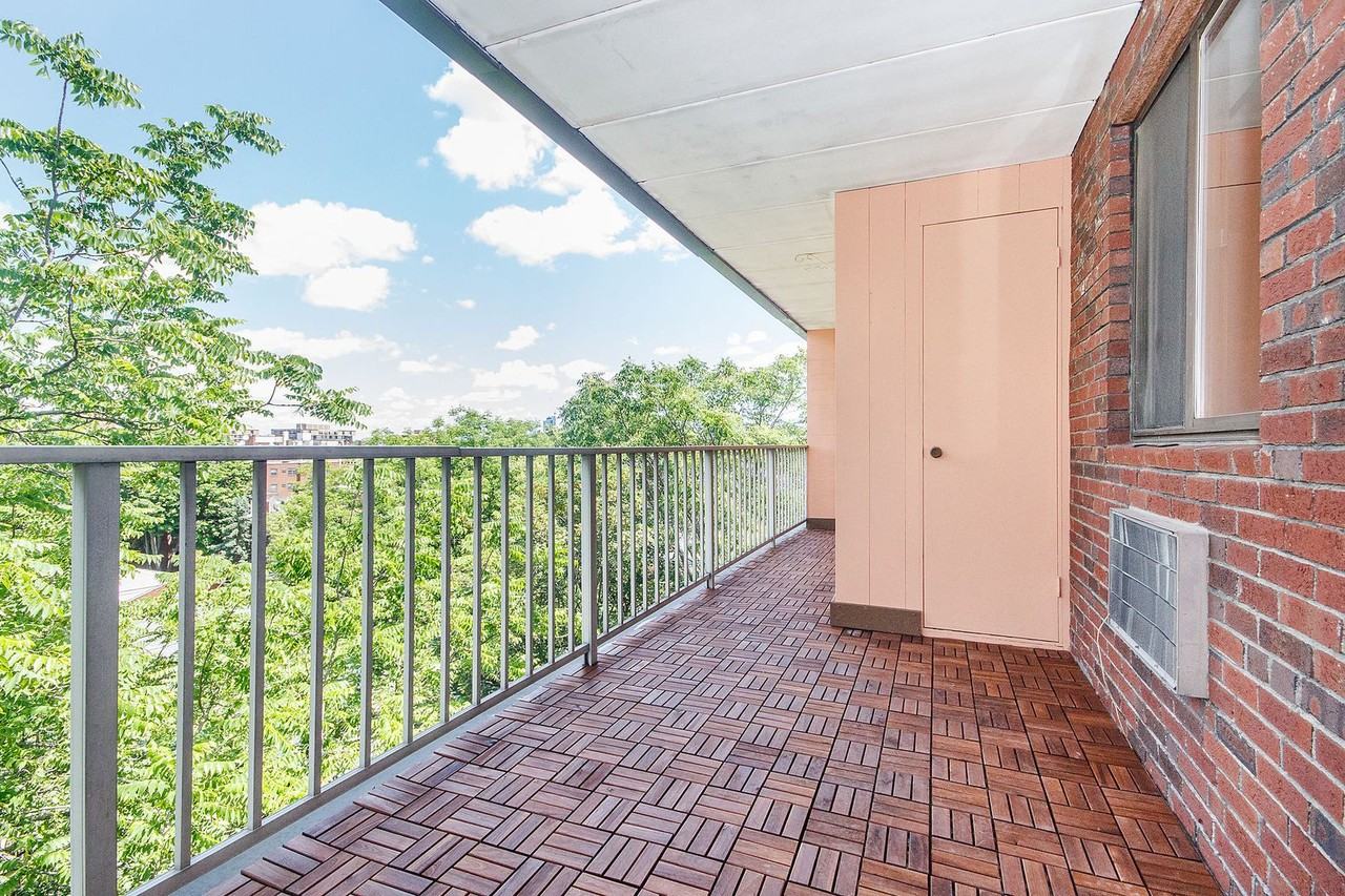 31 Harris St - Photo 2 of 16