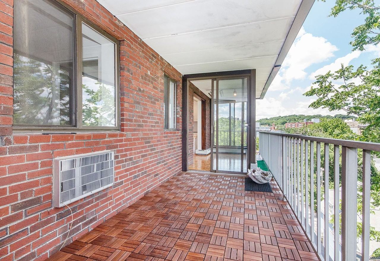 31 Harris St - Photo 3 of 16