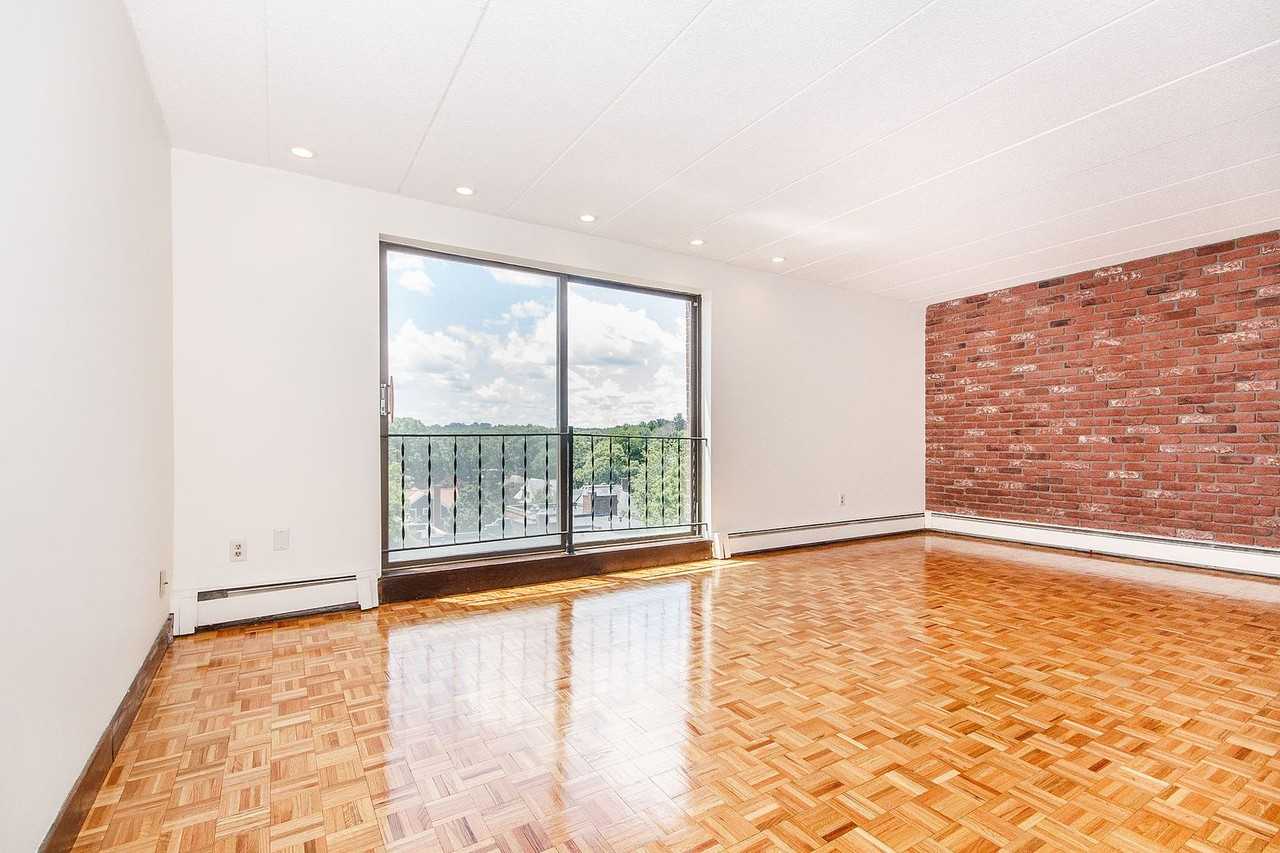 31 Harris St - Photo 7 of 16