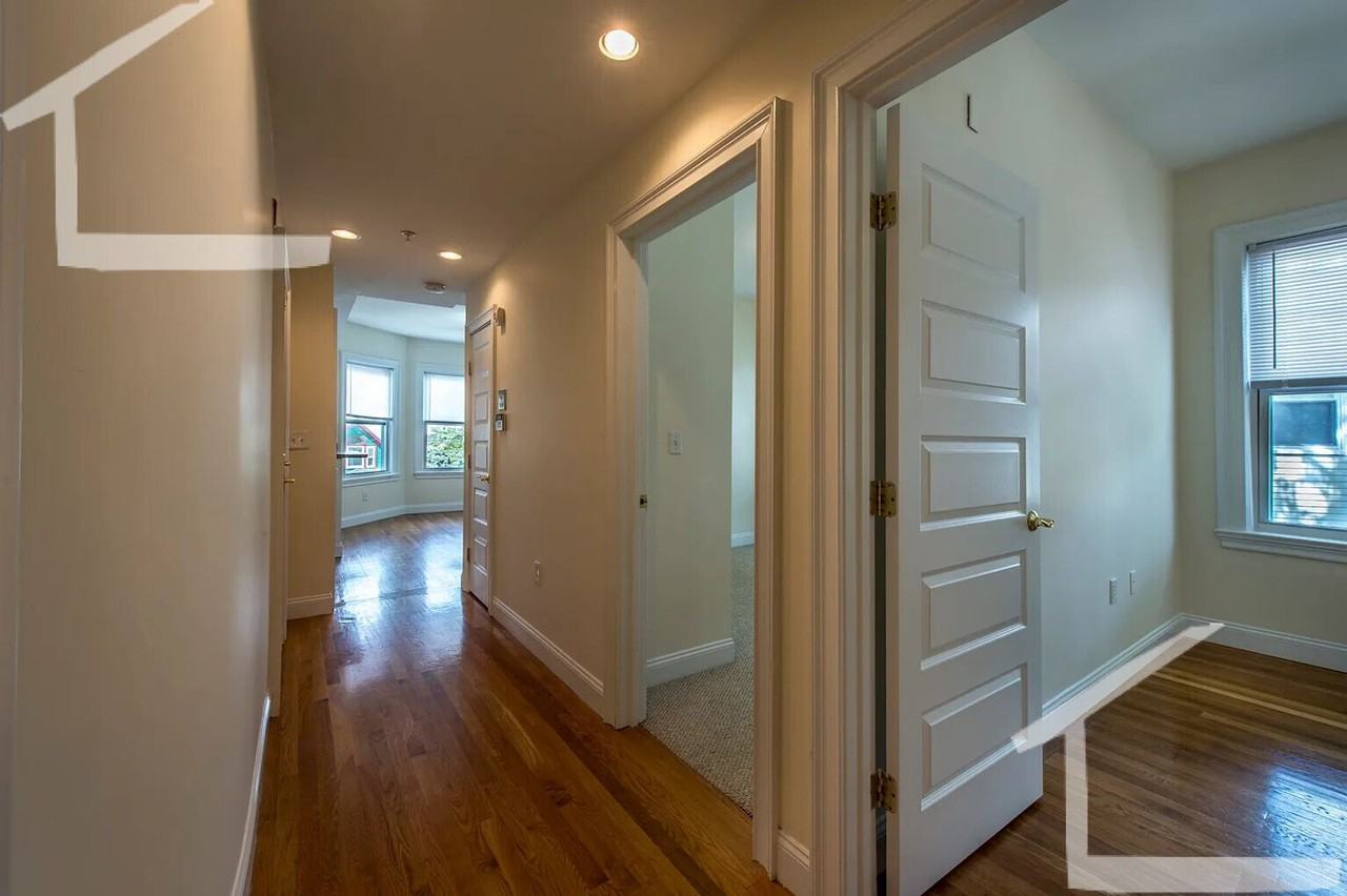 56 Ashford St - Photo 5 of 9