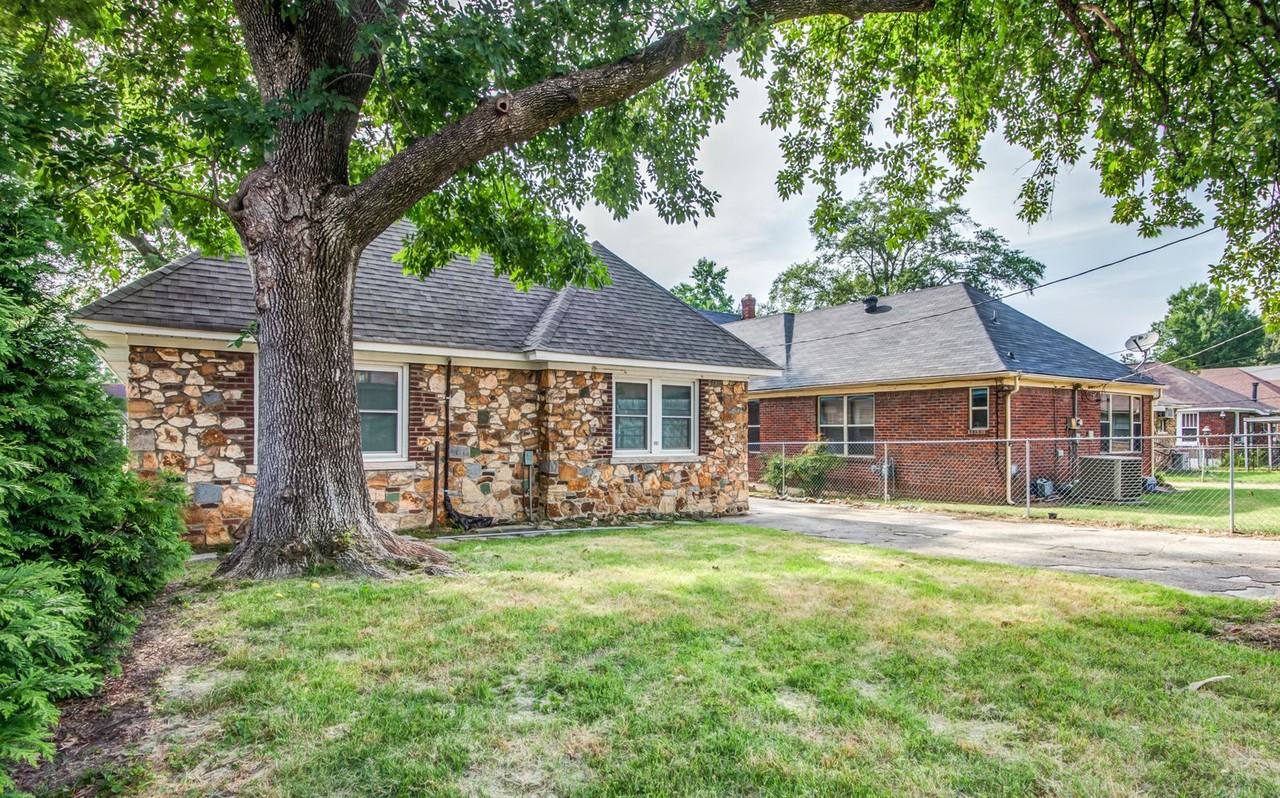 894 North Idlewild Street