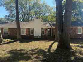 126 Edgewood Dr - Photo 1 of 1